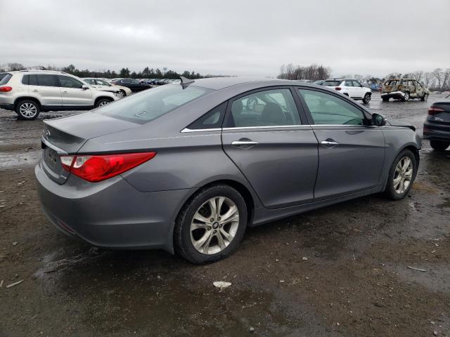 Photo 3 from auction – 2011 HYUNDAI SONATA SE with VIN 5NPEC4AC7BH125791