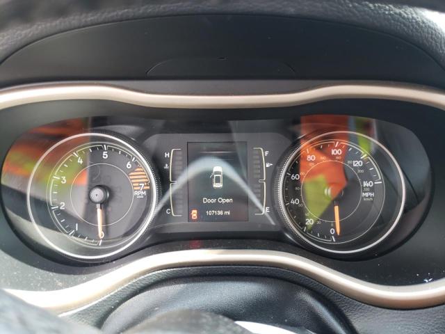 Photo 9 from auction – 2016 JEEP CHEROKEE L with VIN 1C4PJLCB1GW294977