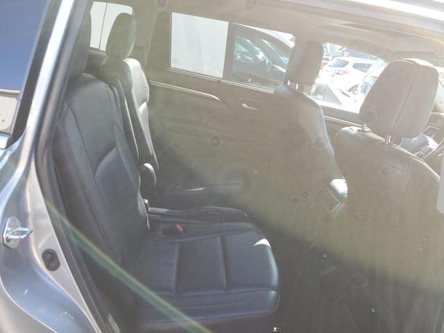 Photo 11 from auction – 2015 TOYOTA HIGHLANDER with VIN 5TDDKRFH7FS175400