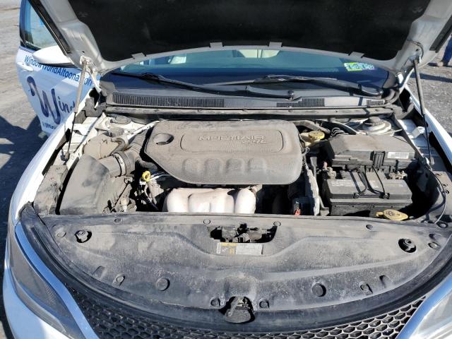 Photo 11 from auction – 2015 CHRYSLER 200 LIMITE with VIN 1C3CCCAB6FN539681