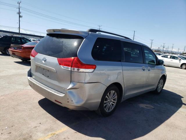 Photo 3 from auction – 2011 TOYOTA SIENNA XLE with VIN 5TDYK3DC1BS123373