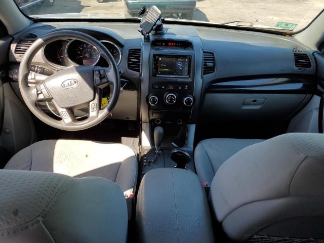 Photo 8 from auction – 2013 KIA SORENTO LX with VIN 5XYKTCA60DG314428
