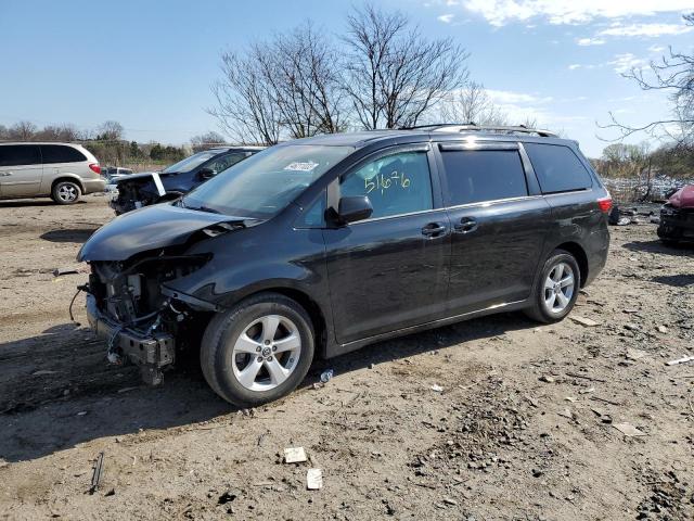 TOYOTA SIENNA LE 2019 with VIN 5TDKZ3DC3KS985673 - Photo from auction