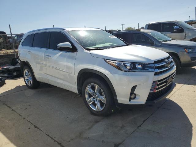 Фото 4 с аукциона – 2018 TOYOTA HIGHLANDER с VIN 5TDYZRFH8JS282056