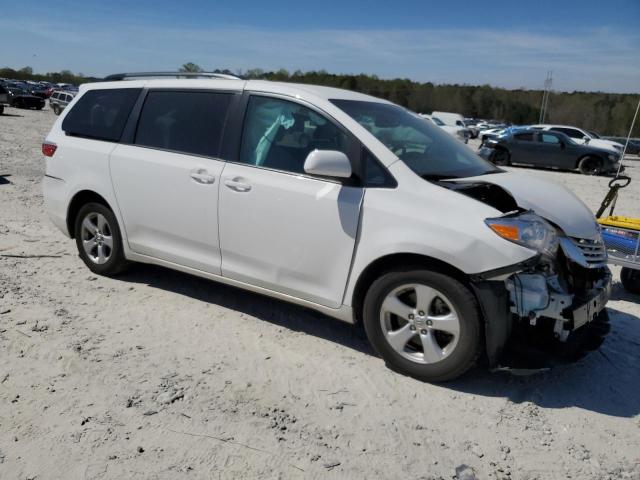 Photo 4 from auction – 2016 TOYOTA SIENNA LE with VIN 5TDKK3DC9GS728822