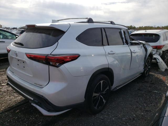 Photo 3 from auction – 2022 TOYOTA HIGHLANDER with VIN 5TDJZRBH9NS212658