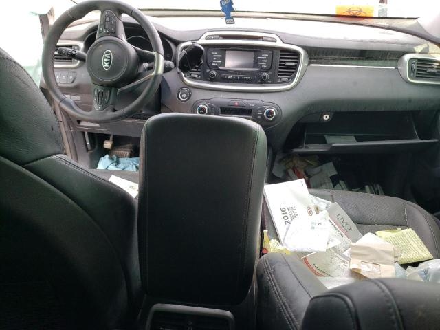 Photo 8 from auction – 2016 KIA SORENTO EX with VIN 5XYPHDA17GG050338