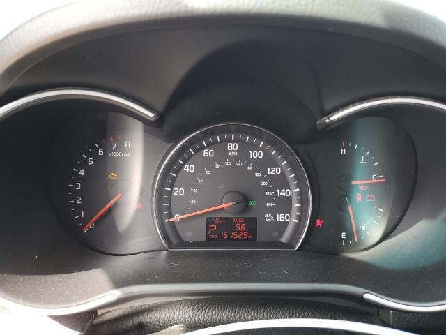 Photo 9 from auction – 2015 KIA SORENTO LX with VIN 5XYKT3A62FG565714