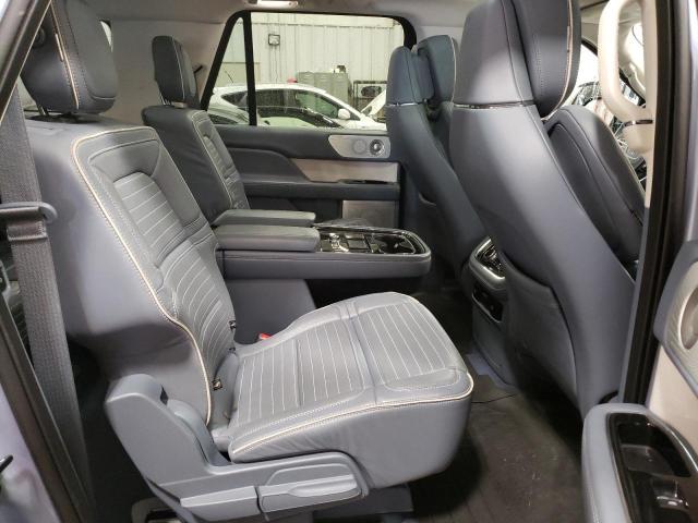 Photo 11 from auction – 2018 LINCOLN NAVIGATOR with VIN 5LMJJ3TT6JEL04648