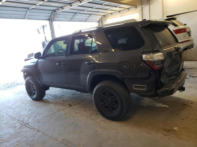 Photo 2 from auction – 2018 TOYOTA 4RUNNER SR with VIN JTEBU5JR2J5565406