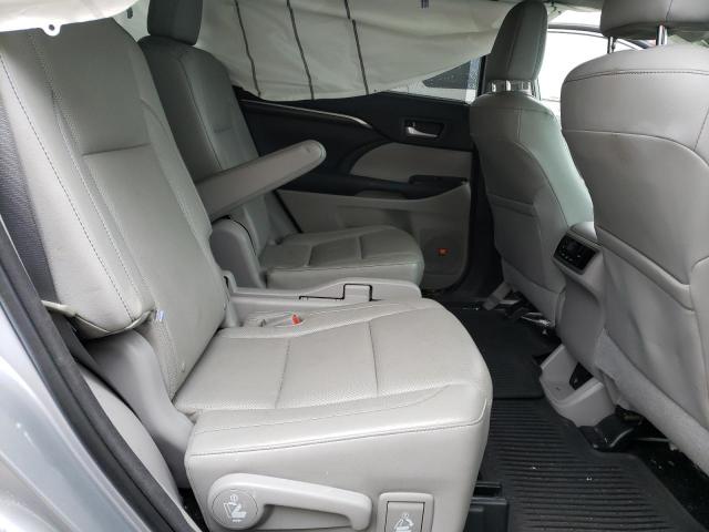 Photo 11 from auction – 2014 TOYOTA HIGHLANDER with VIN 5TDDKRFH5ES009939