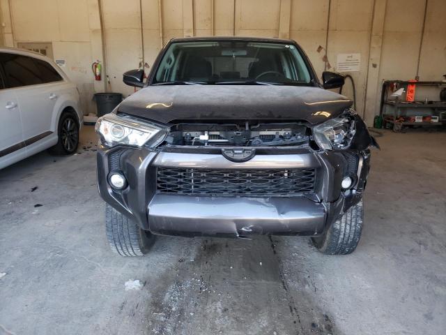 Photo 5 from auction – 2018 TOYOTA 4RUNNER SR with VIN JTEBU5JR2J5565406