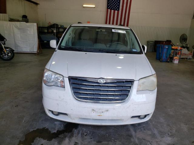 Photo 5 from auction – 2010 CHRYSLER TOWN & COU with VIN 2A4RR5D13AR369580