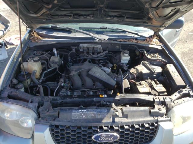 Photo 12 from auction – 2006 FORD ESCAPE LIM with VIN 1FMCU94196KA29000