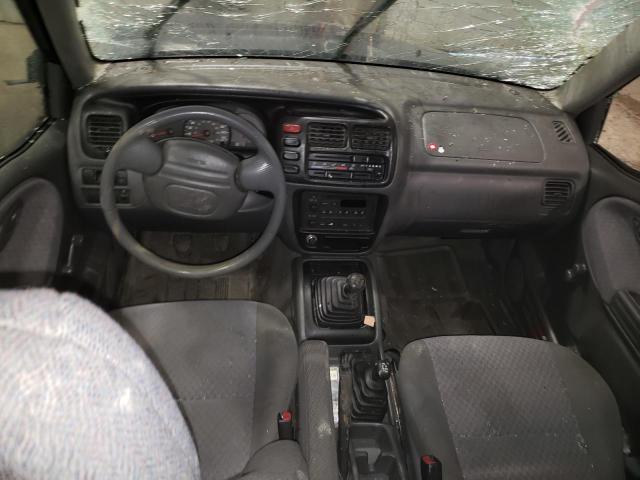 Photo 8 from auction – 2002 CHEVROLET TRACKER with VIN 2CNBJ13C026917124
