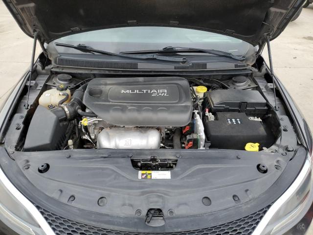 Photo 11 from auction – 2016 CHRYSLER 200 LIMITE with VIN 1C3CCCAB4GN155576