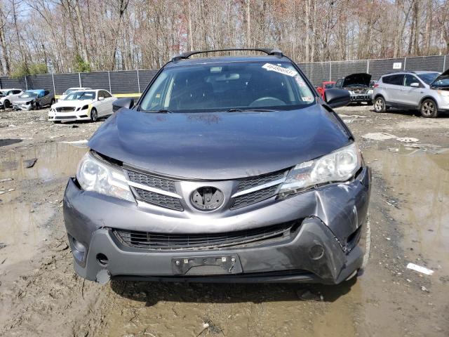 Photo 5 from auction – 2015 TOYOTA RAV4 LE with VIN JTMBFREV6FJ032745