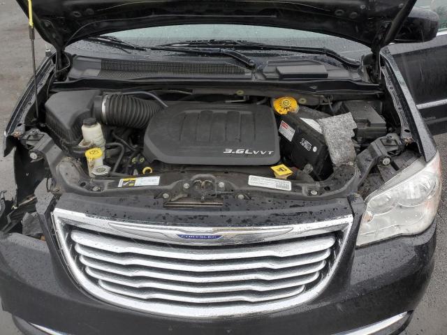 Photo 12 from auction – 2015 CHRYSLER TOWN & COU with VIN 2C4RC1BG6FR570839