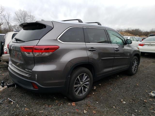 Photo 3 from auction – 2019 TOYOTA HIGHLANDER with VIN 5TDJZRFH7KS562599