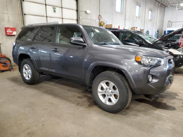 Photo 4 from auction – 2018 TOYOTA 4RUNNER SR with VIN JTEBU5JR0J5545767