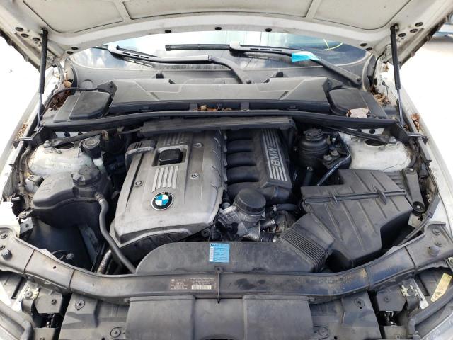 Photo 11 from auction – 2006 BMW 330 I with VIN WBAVB33516PS11679