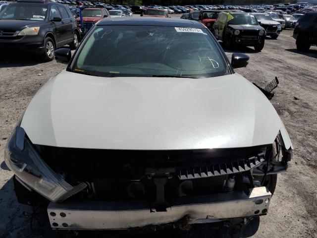 Photo 5 from auction – 2017 NISSAN MAXIMA 3.5 with VIN 1N4AA6AP8HC369043