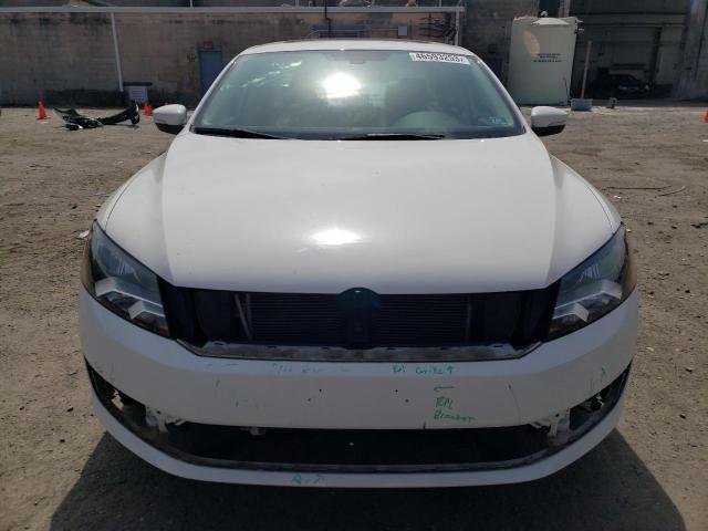 Photo 5 from auction – 2015 VOLKSWAGEN PASSAT SEL with VIN 1VWCV7A31FC061863