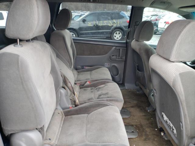 Photo 11 from auction – 2010 TOYOTA SIENNA CE with VIN 5TDKK4CC6AS320373