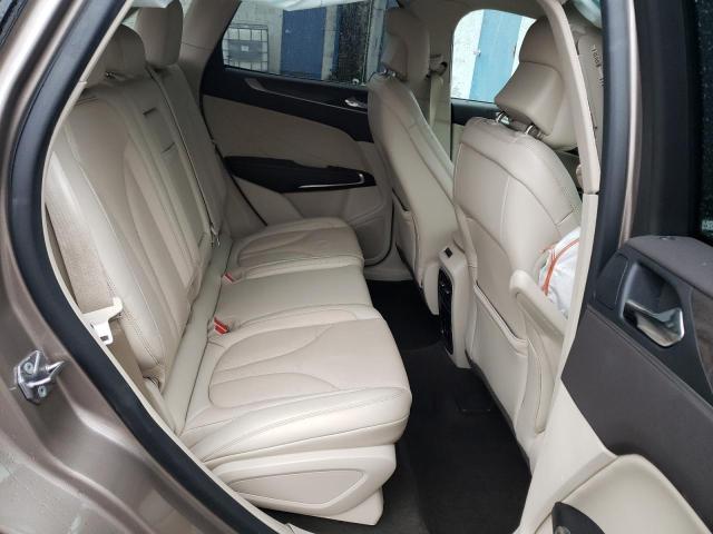 Photo 11 from auction – 2019 LINCOLN MKC RESERV with VIN 5LMCJ3D9XKUL47490