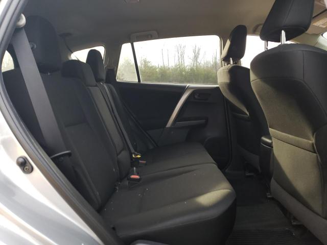 Photo 11 from auction – 2018 TOYOTA RAV4 LE with VIN 2T3BFREV2JW725709