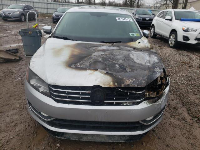 Photo 5 from auction – 2015 VOLKSWAGEN PASSAT SEL with VIN 1VWCV7A37FC105347