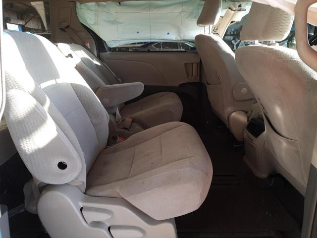 Photo 11 from auction – 2017 TOYOTA SIENNA LE with VIN 5TDKZ3DCXHS806506