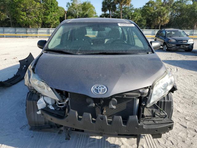 Photo 5 from auction – 2017 TOYOTA SIENNA with VIN 5TDZZ3DC4HS799888