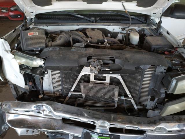 Photo 11 from auction – 2003 CHEVROLET SILVERADO with VIN 1GCHC29123E276897