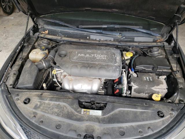 Photo 11 from auction – 2015 CHRYSLER 200 LIMITE with VIN 1C3CCCAB6FN560062