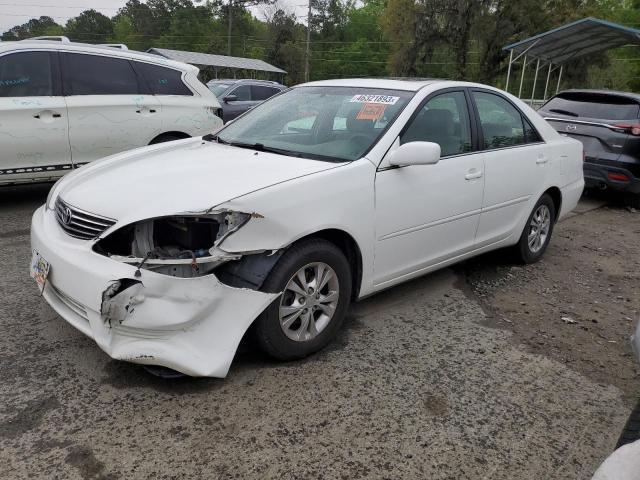 TOYOTA CAMRY LE 2005 with VIN 4T1BF32K95U095225 - Photo from auction