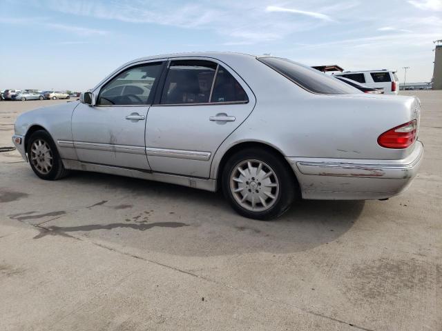 Photo 2 from auction – 2000 MERCEDES-BENZ E 320 with VIN WDBJF65J5YB117918
