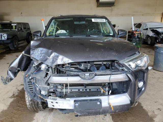 Photo 5 from auction – 2015 TOYOTA 4RUNNER SR with VIN JTEBU5JR7F5208231