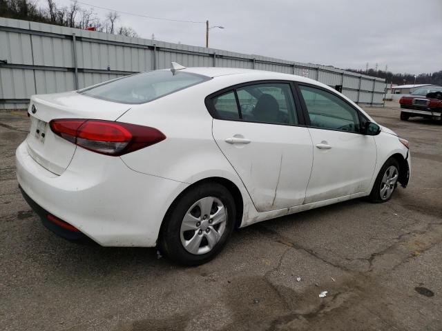 Photo 3 from auction – 2018 KIA FORTE LX with VIN 3KPFK4A7XJE205728