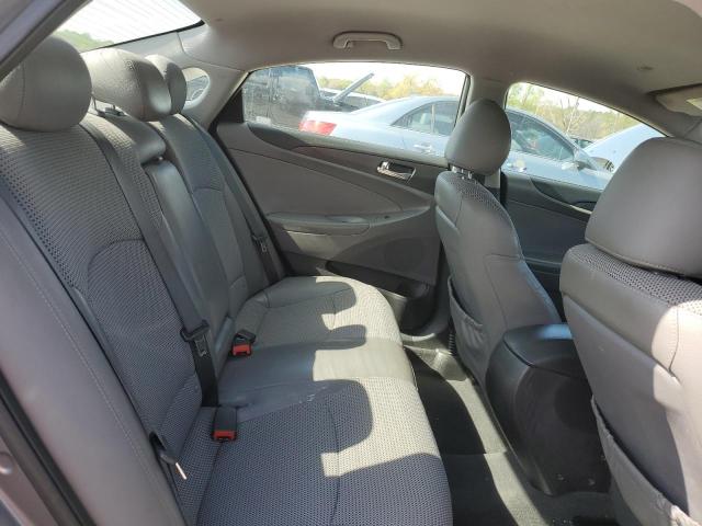 Photo 10 from auction – 2012 HYUNDAI SONATA SE with VIN 5NPEC4AC9CH355186