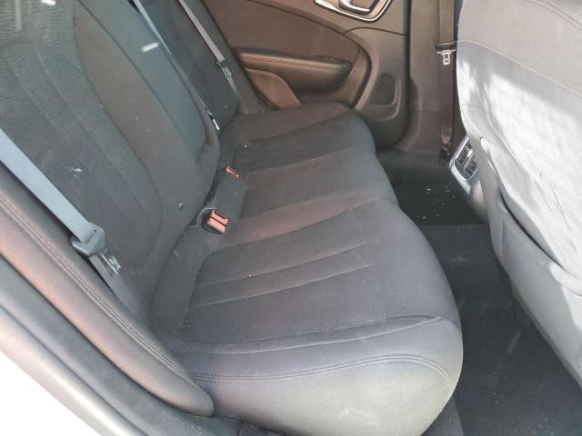 Photo 10 from auction – 2016 CHRYSLER 200 LIMITE with VIN 1C3CCCAB4GN120682