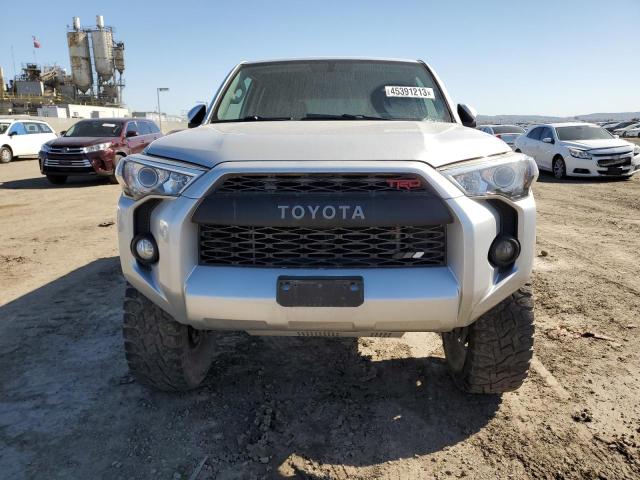 Photo 5 from auction – 2018 TOYOTA 4RUNNER SR with VIN JTEBU5JR8J5524231