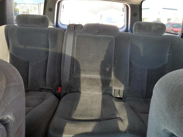 Photo 10 from auction – 2003 CHEVROLET SUBURBAN K with VIN 1GNFK16T63J142659