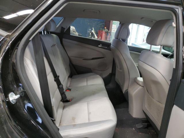Photo 11 from auction – 2018 HYUNDAI TUCSON SE with VIN KM8J2CA41JU803875