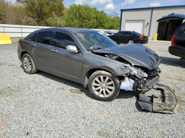 Photo 4 from auction – 2013 CHRYSLER 200 LIMITE with VIN 1C3CCBCG0DN696574