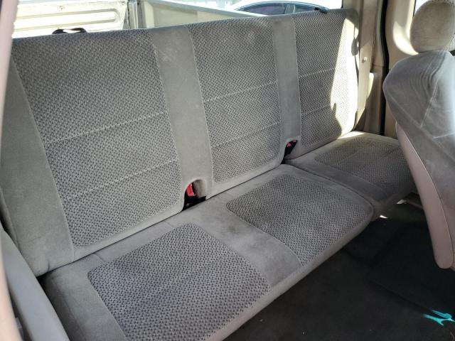 Photo 10 from auction – 2002 FORD F150 with VIN 1FTRX172X2NA60647