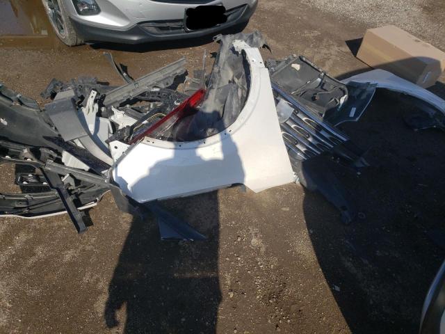 Photo 13 from auction – 2017 FORD EXPLORER L with VIN 1FM5K8F85HGA33604