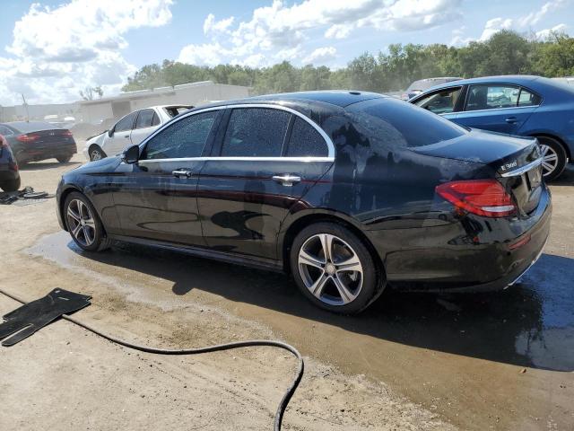 Photo 2 from auction – 2017 MERCEDES-BENZ E 300 with VIN WDDZF4JB5HA083160