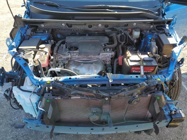 Photo 12 from auction – 2018 TOYOTA RAV4 LE with VIN JTMZFREV0JJ736785