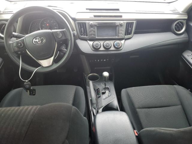 Photo 8 from auction – 2015 TOYOTA RAV4 LE with VIN JTMZFREV3FJ053003